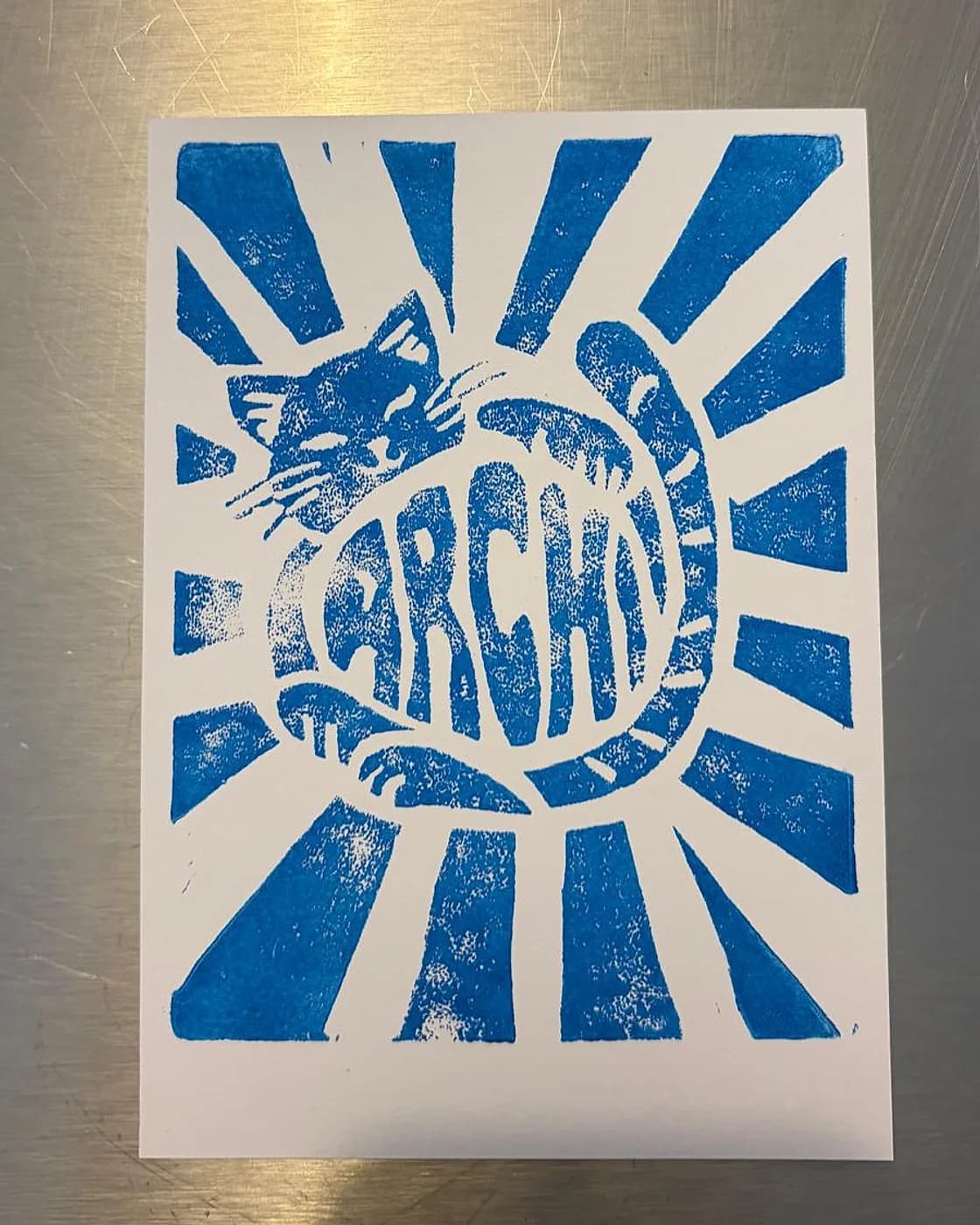Carte gravée, chat rayonnant, printmaking made at Artichaut in Montmartre
